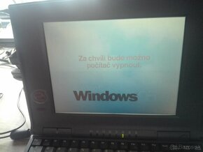 Notebook Escom. Intel 486 DX4. Windows 95. - 8