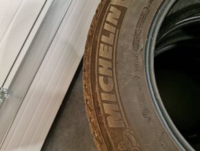 Michelin 235/65 R17 Latitude Alpin - 8