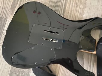 Gitara s rukopisom Kirka Hammetta (Metallica). - 8