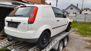 FORD FIESTA  1,4 TDCI - 3X - Svetlo zadné facelift - 8