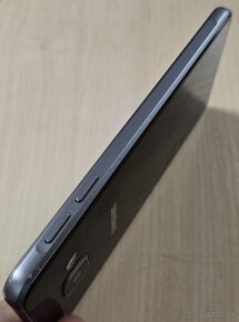 Samsung Galaxy A3 (2016) - 8