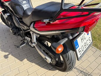 Yamaha FZS 600 Fazer - 8