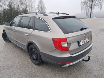 Škoda superb scaut - 8