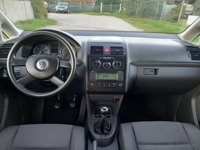 Volkswagen Touran 2.0 TDi - 8