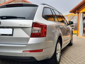 Škoda Octavia Combi 1.6 TDI 110K Ambition DSG - 8