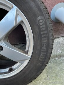 Continental 215/60 R16 ContiWinterContact 6mm hĺbka dezénu - 8