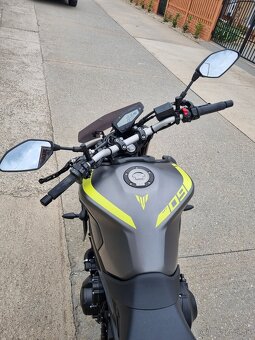 Yamaha MT 09 - 8