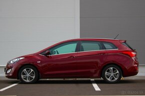 Hyundai i30 CW - 8