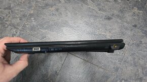 Notebook ACER Extensa 2511 - 8