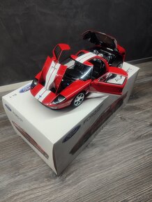 Ford GT 1:18 Autoart - 8