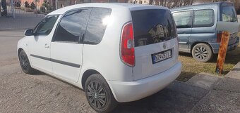 SKODA ROOMSTER 1.6 tdi r.v. 2011 - 8