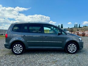 Volkswagen Touran 1.4 TSI 7miestny - 8