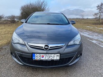 Predám Opel Astra J GTC 1.4 Turbo - 8