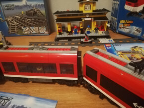 Lego 7938,7499 a 7895 - séria City - Osobný vlak + koľajnice - 8