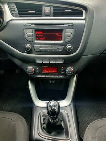 Kia ceed  1.6crdi - 8