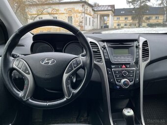 Hyundai i30 1.6crdi - 8