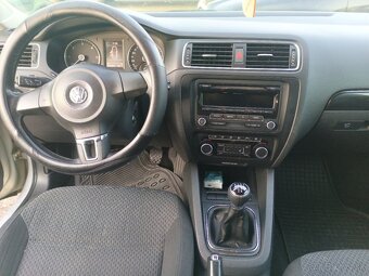 Jetta 1.6Tdi - 8