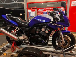 Yamaha FZS 600 Fazer - 8