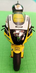 YAMAHA YZR-M1 Monster Tech3 - 8