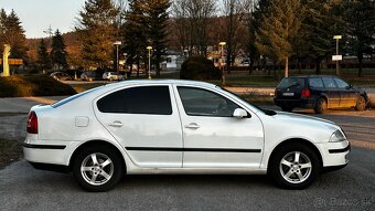 Škoda Octavia 2 Liftback 1.6 MPI - 8