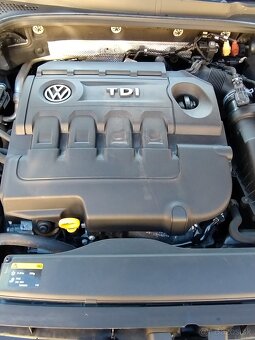 Volkswagen Golf 7 1.6 TDI - 8