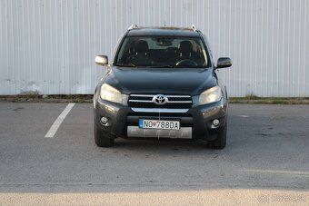 Toyota RAV4 2.2 D-4D 180 X - 8