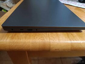 Lenovo IdeaPad 5 - 8