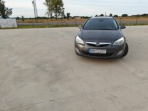 Opel Astra J - 8