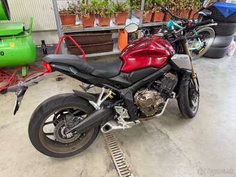 Honda CB650R - 8