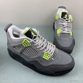 NIKE AIR JORDAN 4 SE 95 NEON - 8