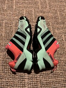 Adidas Terrex AX2 - 8