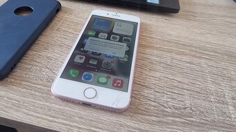 Apple iPhone 7 popukaný 128GB - 8