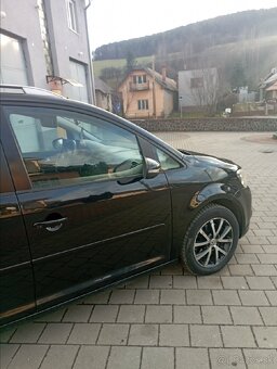 VW Touran 2.0 TDI - 8