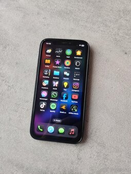 Apple iPhone XS 64GB - 8