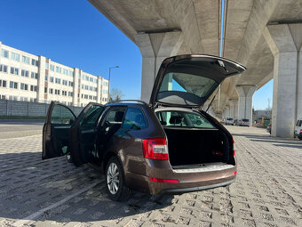 Škoda Octavia Combi 1.6 TDI 110k Style DSG Automat - 8