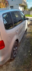 Predám volkswagen touran  2010 1.6tdi 77kw - 8