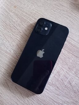 iPhone 12 / 64GB Black TOP stav - 8