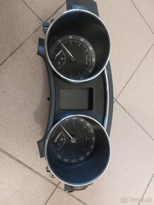 Tachometer Škoda Superb 2 - 8