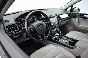 Volkswagen Touareg II 3.0 V6 TDI 240K - 8