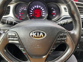 KIA Ceed sw - 8