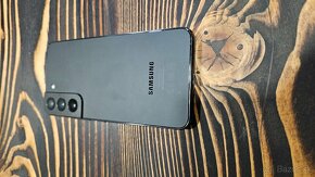 Predam Samsung galaxy S22 8/128GB Phantom Black v TOP stave - 8