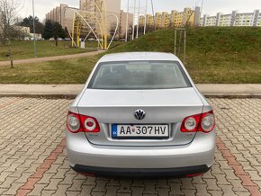 VW Jetta 2007 - 8