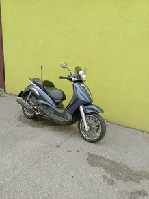 Piaggio Beverly 500 - 8