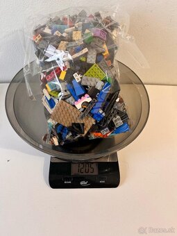 LEGO mix kociek na vahu - 1 kg - 8