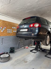 Volkswagen Passat 3.2 fsi VR6 4x4 Bez Korozie - 8