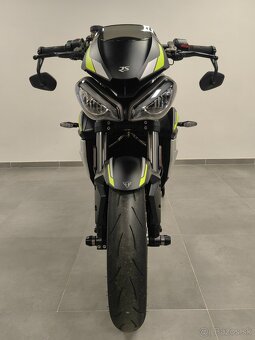 Triumph Street Triple RS - 8