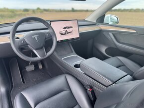 Tesla model Y long range - 8