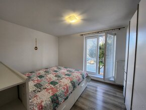 2 izb. byt po kompletnej rek., 56 m2 + loggia, Nová Dubnica - 8