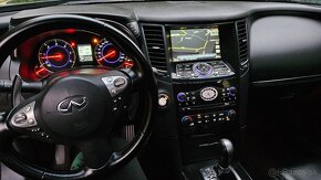 Infiniti FX30 dS - 8