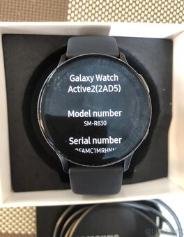 Samsung Galaxy watch  Active 2 - 8